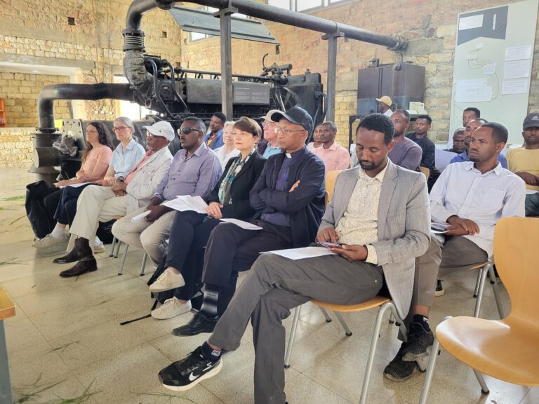 die Gruppe neben dem Generator